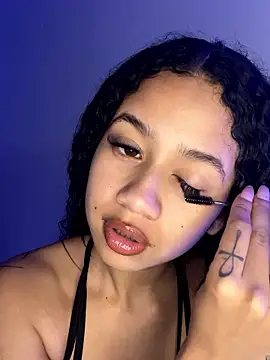 jadee8 online show from January 10, 11:53 pm