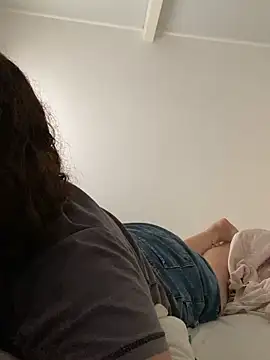 Snapshot of Solangerulo_ chatting on February 26, 1:32 pm Solangerulo online show from February 26, 1:32 pm