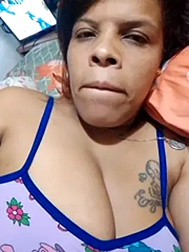 Esperanza 13 online show from July 17, 2:29 am