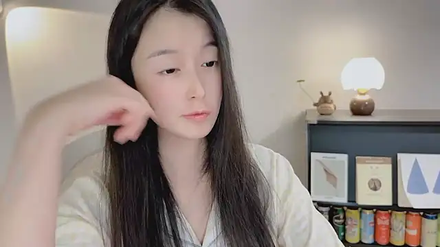 Onechestnut online show from April 14, 1:06 pm