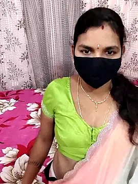 Snapshot of Lalitha-1995 chatting on October 20, 9:54 am Lalitha-1995 online show from October 20, 9:54 am