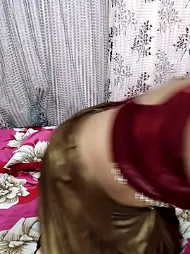 Snapshot of Lalitha-1995 chatting on November 3, 6:20 pm Lalitha-1995 online show from November 3, 6:20 pm