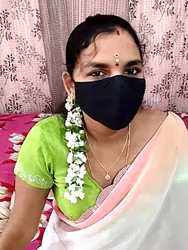 Snapshot of Lalitha-1995 chatting on November 5, 7:41 am Lalitha-1995 online show from November 5, 7:41 am