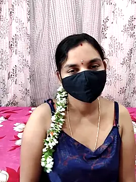 Snapshot of Lalitha-1995 chatting on November 10, 6:01 am Lalitha-1995 online show from November 10, 6:01 am