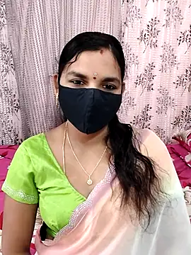 Snapshot of Lalitha-1995 chatting on November 16, 6:41 am Lalitha-1995 online show from November 16, 6:41 am