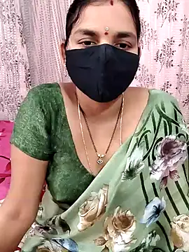 Snapshot of Lalitha-1995 chatting on November 28, 5:21 am Lalitha-1995 online show from November 28, 5:21 am