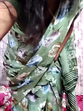 Snapshot of Lalitha-1995 chatting on November 28, 5:26 pm Lalitha-1995 online show from November 28, 5:26 pm