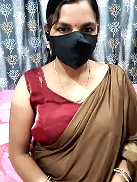 Snapshot of Lalitha-1995 chatting on July 5, 4:25 pm Lalitha-1995 online show from July 5, 4:25 pm
