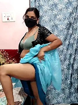 Snapshot of Lalitha-1995 chatting on July 18, 5:17 pm Lalitha-1995 online show from July 18, 5:17 pm