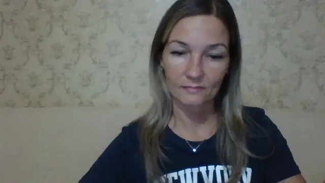 Snapshot of sweetriki chatting on December 18, 4:57 pm sweetriki online show from December 18, 4:57 pm