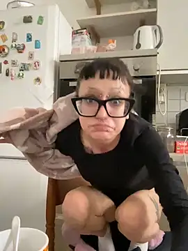 severingratty online show from October 25, 6:54 am