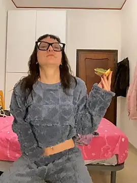 severingratty online show from February 20, 12:18 am