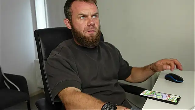 Stewart Barnz online show from October 6, 10:45 am