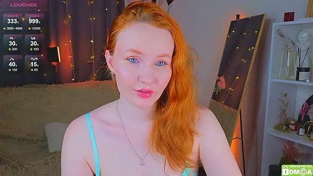 JoyceJones online show from February 1, 8:29 pm
