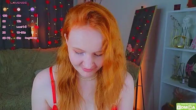 JoyceJones online show from February 19, 8:27 pm