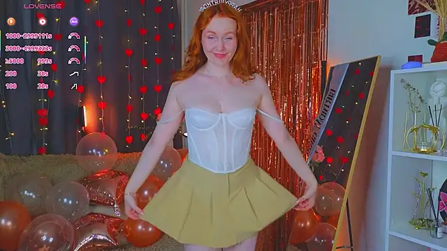 JoyceJones online show from February 24, 8:51 pm