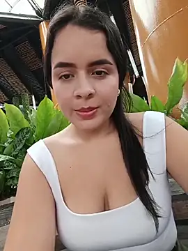 Snapshot of Lambedora_69 chatting on June 5, 8:14 pm Lambedora 69 online show from June 5, 8:14 pm