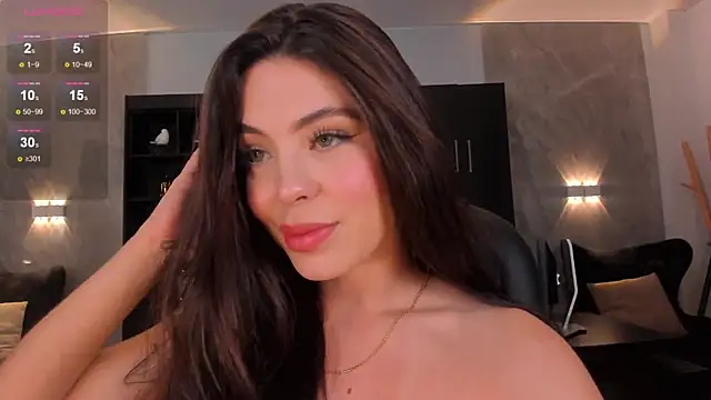 Snapshot of MeganScott chatting on December 1, 8:20 pm MeganScott online show from December 1, 8:20 pm