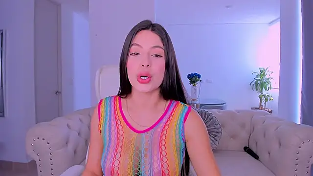 Snapshot of MeganScott chatting on February 10, 6:13 pm MeganScott online show from February 10, 6:13 pm