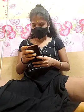 Snapshot of ranisanthutelugu chatting on June 19, 6:51 am ranisanthutelugu online show from June 19, 6:51 am