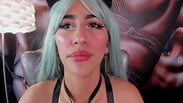 miss   taylor online show from March 27, 2:28 am