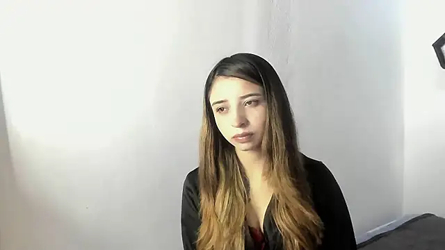 x jules  online show from December 14, 7:51 pm