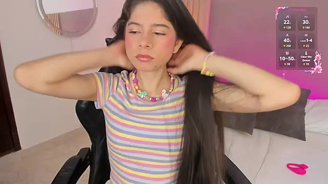 Snapshot of carlina_15 chatting on July 13, 12:30 pm carlina 15 online show from July 13, 12:30 pm