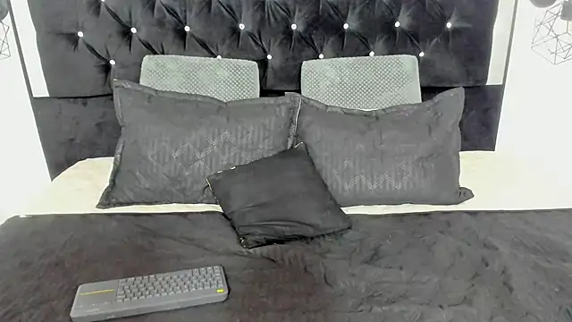 Sebas cat online show from October 19, 9:59 pm