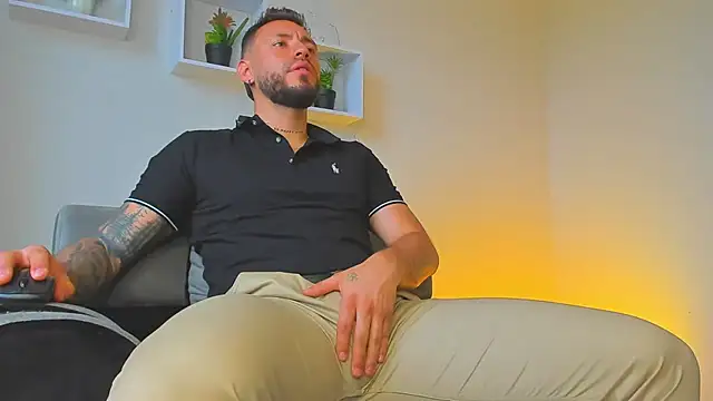 Snapshot of DIMITRI_MASTEER chatting on October 1, 8:26 pm DIMITRI MASTEER online show from October 1, 8:26 pm