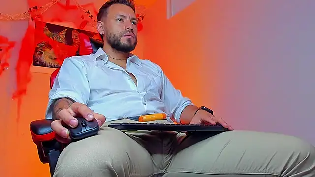 Snapshot of DIMITRI_MASTEER chatting on October 17, 9:39 pm DIMITRI MASTEER online show from October 17, 9:39 pm