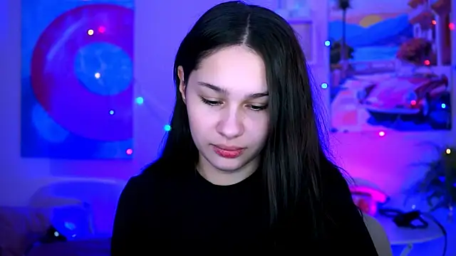 KimClarks  online show from September 29, 8:30 am