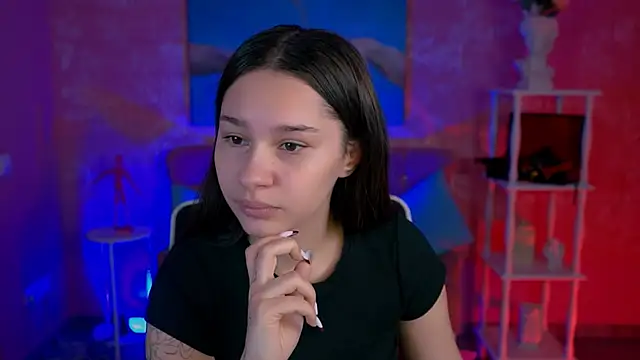 KimClarks  online show from October 6, 8:12 am