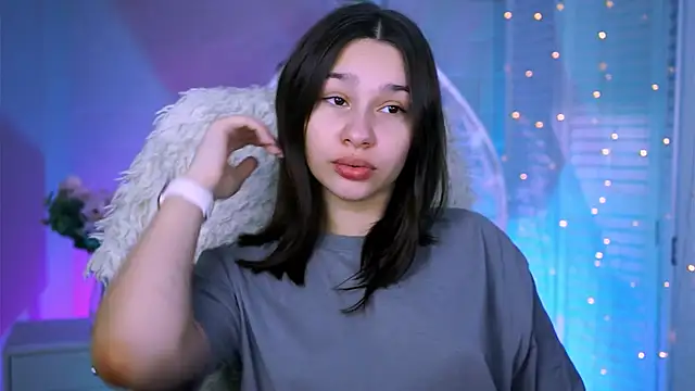 Snapshot of KimClarks_ chatting on November 19, 12:27 pm KimClarks online show from November 19, 12:27 pm