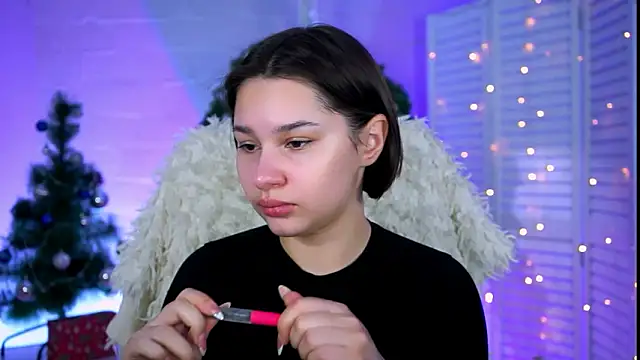 Snapshot of KimClarks_ chatting on January 15, 11:48 am KimClarks online show from January 15, 11:48 am