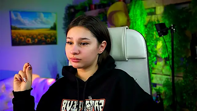 Snapshot of KimClarks_ chatting on February 9, 3:38 pm KimClarks online show from February 9, 3:38 pm