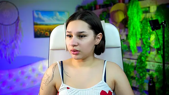 Snapshot of KimClarks_ chatting on February 10, 2:10 pm KimClarks online show from February 10, 2:10 pm