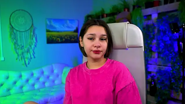 Snapshot of KimClarks_ chatting on February 19, 2:46 pm KimClarks online show from February 19, 2:46 pm