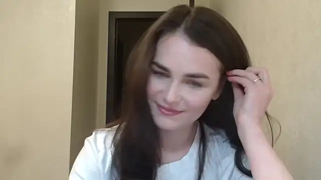 Snapshot of Silviaa_a chatting on April 8, 6:52 pm Silviaa a online show from April 8, 6:52 pm