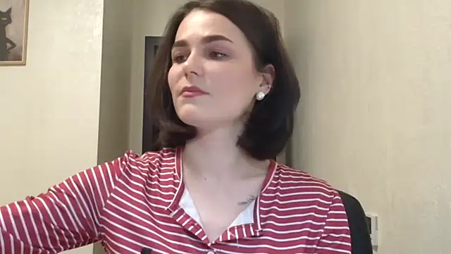 Snapshot of Silviaa_a chatting on April 26, 7:11 pm Silviaa a online show from April 26, 7:11 pm