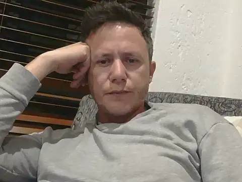 TroyDieselXXX online show from November 3, 6:42 pm