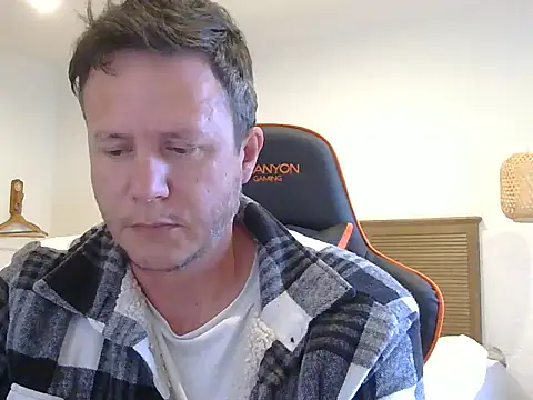 TroyDieselXXX online show from March 12, 5:35 am