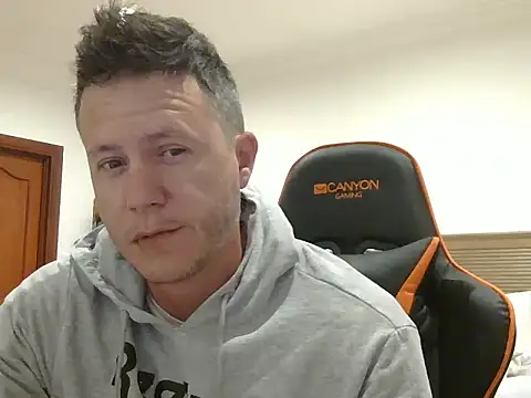 TroyDieselXXX online show from March 30, 4:02 am