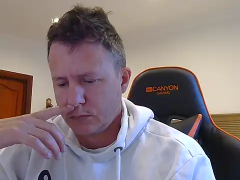 TroyDieselXXX online show from April 5, 5:04 am