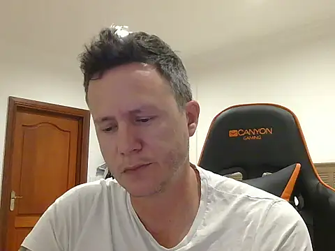 TroyDieselXXX online show from April 14, 5:46 am