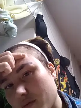 Snapshot of MoonIrene chatting on October 28, 5:15 pm MoonIrene online show from October 28, 5:15 pm