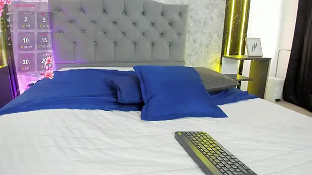 GiannaSlimJB online show from March 25, 7:31 pm