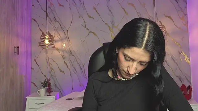 Snapshot of Scaarlettfox chatting on December 5, 2:03 pm Scaarlettfox online show from December 5, 2:03 pm