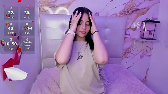 Anna Blade  online show from April 13, 3:28 pm