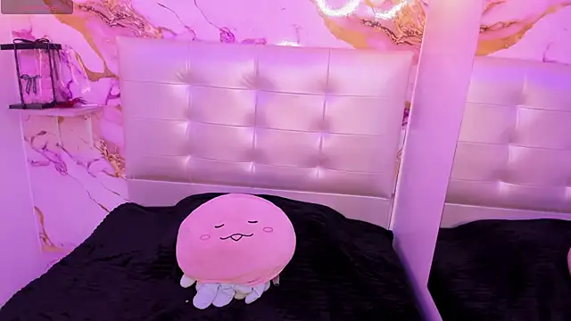Snapshot of Anna_Blade_ chatting on July 10, 7:16 pm Anna Blade online show from July 10, 7:16 pm
