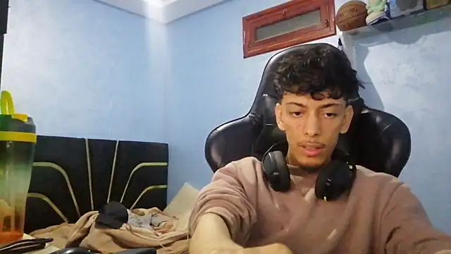 Dark DesireX online show from March 15, 10:05 pm